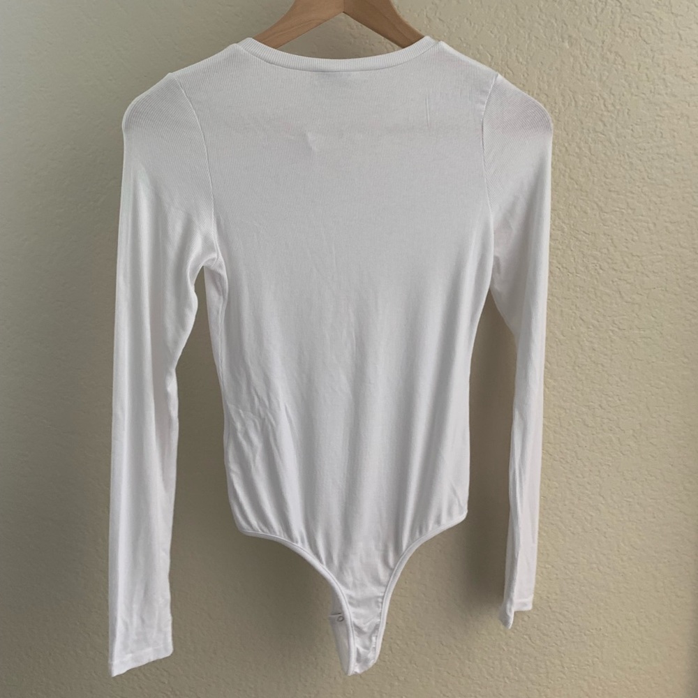 *NEW* VICI ELISE RIBBED HENLEY BODYSUIT - WHITE - Picture 5 of 7